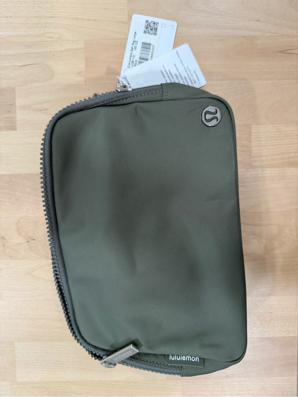 lululemon Everywhere Belt Bag Olive Green Zip Pouch Crossbody